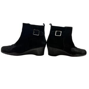 Aerosoles Entourage Black Suede Wedge Ankle Booties Silver Buckle Size 8